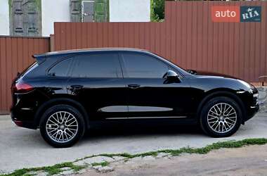 Позашляховик / Кросовер Porsche Cayenne 2011 в 