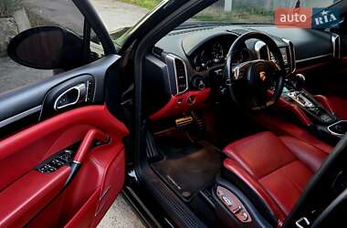Позашляховик / Кросовер Porsche Cayenne 2011 в 