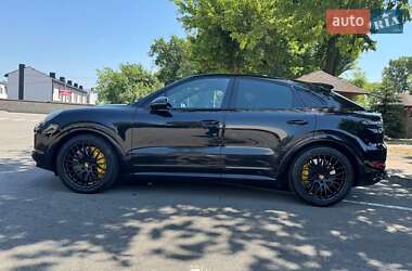 Внедорожник / Кроссовер Porsche Cayenne 2021 в 