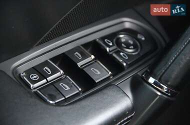 Позашляховик / Кросовер Porsche Cayenne 2011 в 
