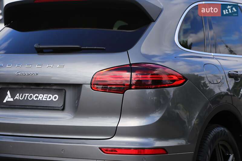 Внедорожник / Кроссовер Porsche Cayenne 2017 в Киеве