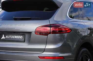 Позашляховик / Кросовер Porsche Cayenne 2017 в 