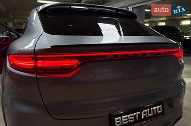 Внедорожник / Кроссовер Porsche Cayenne 2021 в 