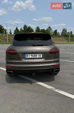 Porsche Cayenne 2015