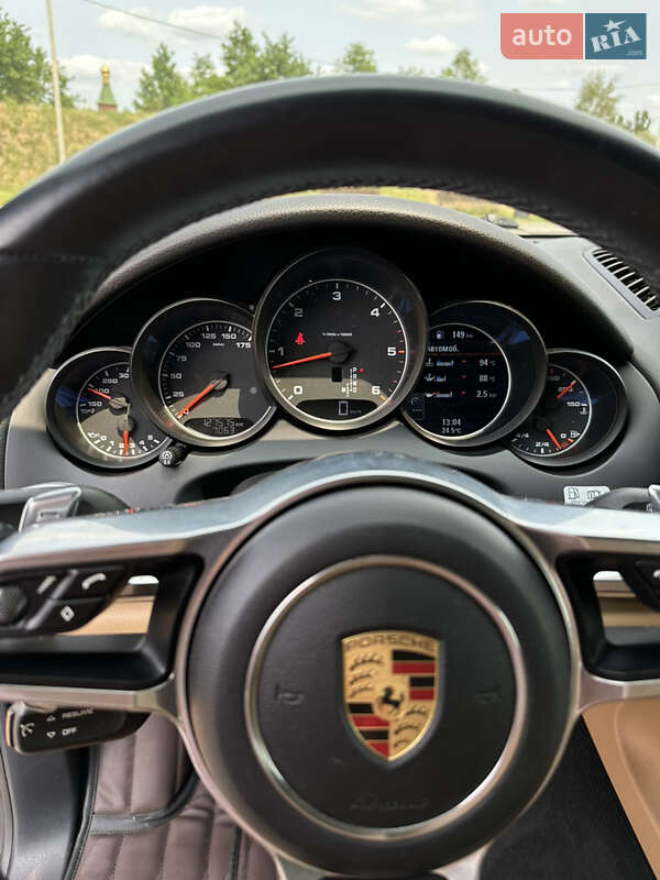 Внедорожник / Кроссовер Porsche Cayenne 2015 в Полтаве