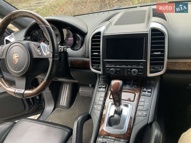 Внедорожник / Кроссовер Porsche Cayenne 2010 в Львове