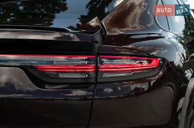 Внедорожник / Кроссовер Porsche Cayenne 2019 в 