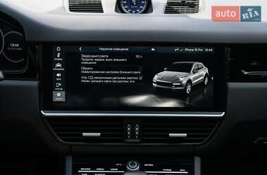 Внедорожник / Кроссовер Porsche Cayenne 2019 в 