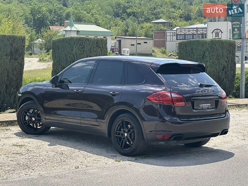 Внедорожник / Кроссовер Porsche Cayenne 2011 в Днепре