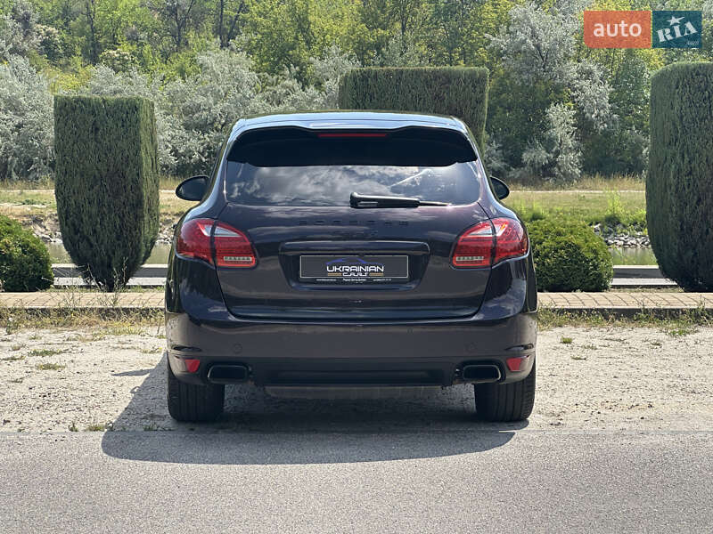 Внедорожник / Кроссовер Porsche Cayenne 2011 в Днепре