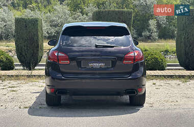 Внедорожник / Кроссовер Porsche Cayenne 2011 в 