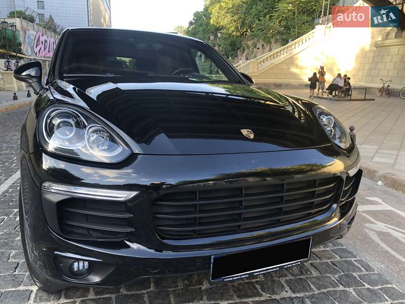 Porsche Cayenne 2015