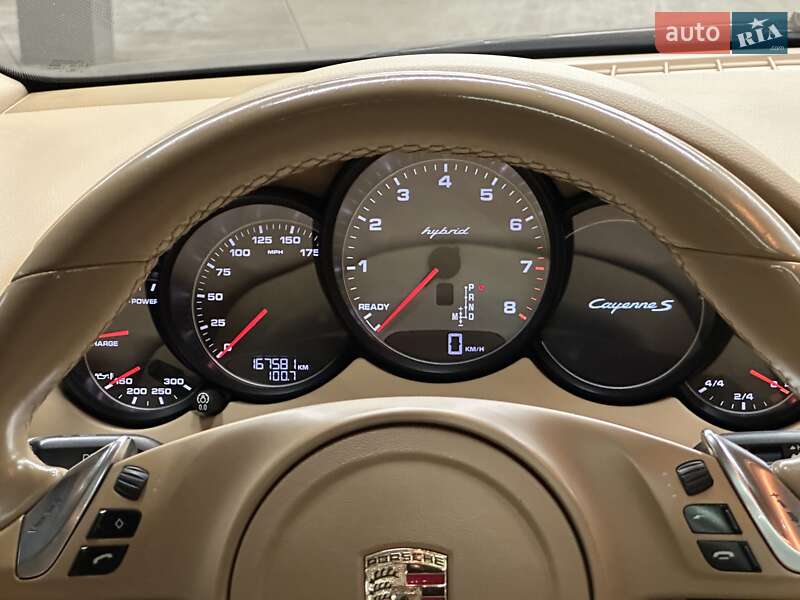 Позашляховик / Кросовер Porsche Cayenne 2014 в Харкові