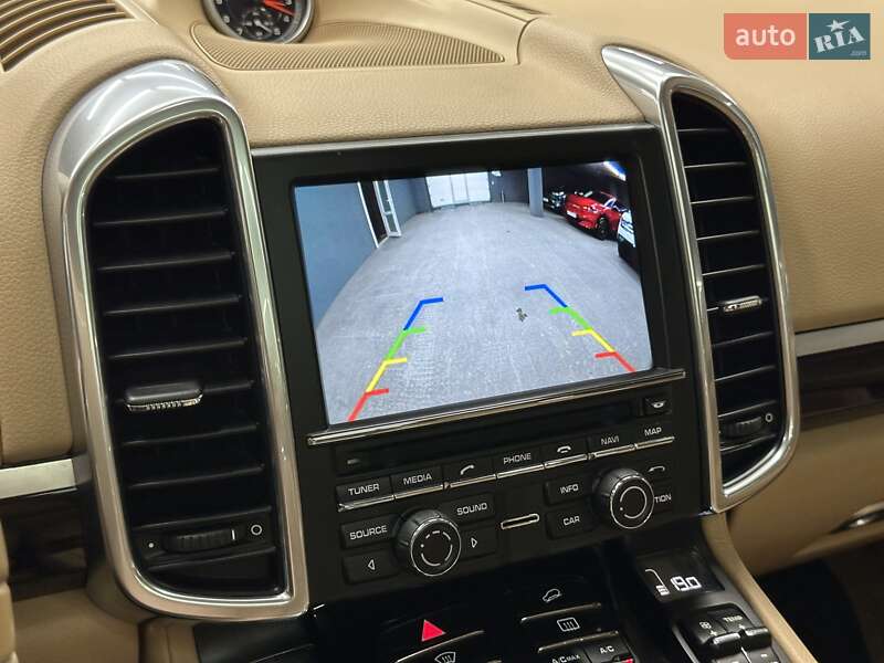 Позашляховик / Кросовер Porsche Cayenne 2014 в Харкові