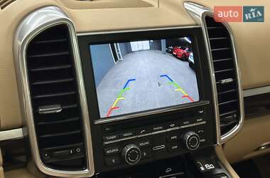 Внедорожник / Кроссовер Porsche Cayenne 2014 в 