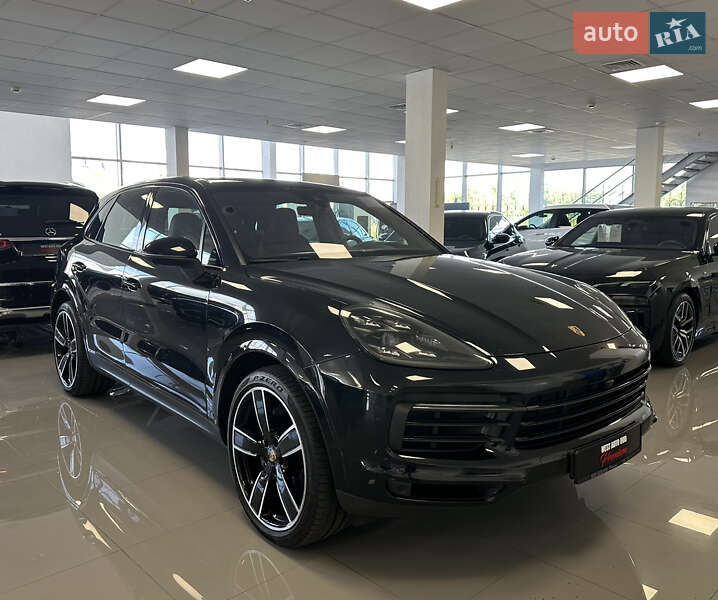 Porsche Cayenne 2022