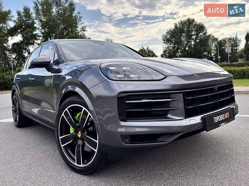 Внедорожник / Кроссовер Porsche Cayenne 2024 в Киеве