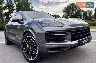 Позашляховик / Кросовер Porsche Cayenne 2024 в 