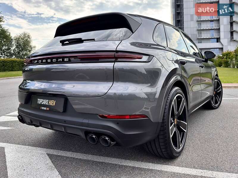 Внедорожник / Кроссовер Porsche Cayenne 2024 в Киеве