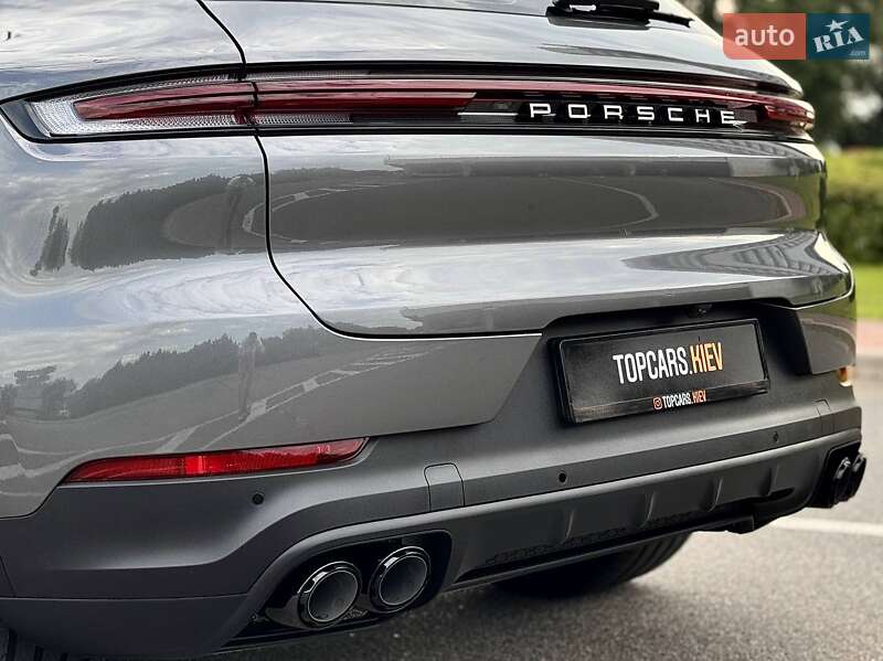 Внедорожник / Кроссовер Porsche Cayenne 2024 в Киеве