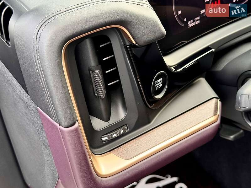 Внедорожник / Кроссовер Porsche Cayenne 2024 в Киеве