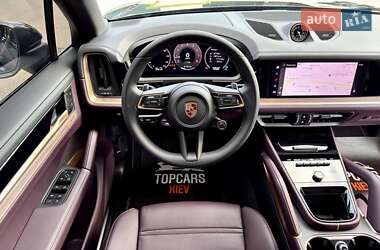 Позашляховик / Кросовер Porsche Cayenne 2024 в 