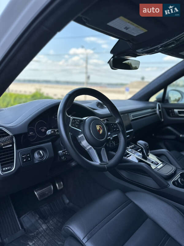 Позашляховик / Кросовер Porsche Cayenne 2020 в Дніпрі
