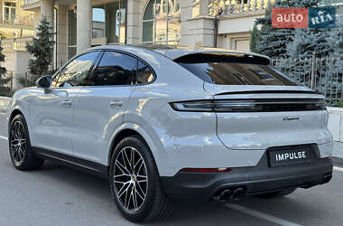 Внедорожник / Кроссовер Porsche Cayenne 2024 в 