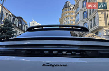 Внедорожник / Кроссовер Porsche Cayenne 2024 в 