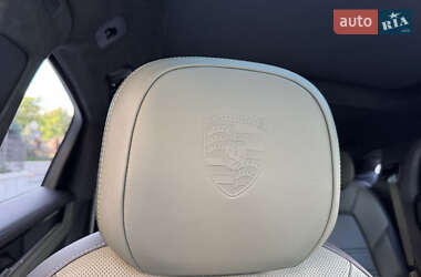 Внедорожник / Кроссовер Porsche Cayenne 2024 в 