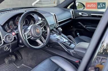 Позашляховик / Кросовер Porsche Cayenne 2011 в 