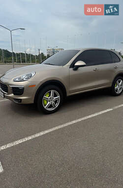 Porsche Cayenne 2016