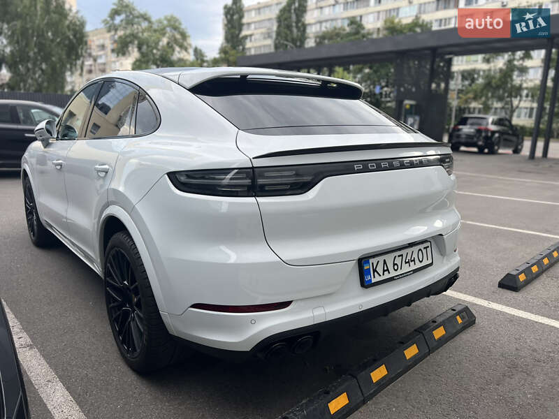 Позашляховик / Кросовер Porsche Cayenne 2019 в Києві