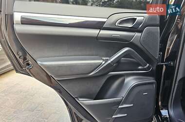 Позашляховик / Кросовер Porsche Cayenne 2013 в 