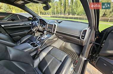 Позашляховик / Кросовер Porsche Cayenne 2013 в 