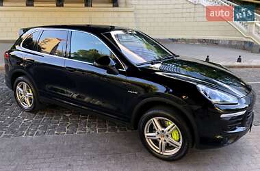 Позашляховик / Кросовер Porsche Cayenne 2015 в 
