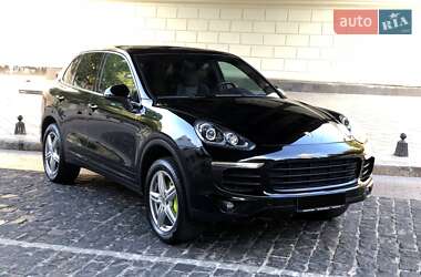 Позашляховик / Кросовер Porsche Cayenne 2015 в 