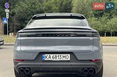 Внедорожник / Кроссовер Porsche Cayenne 2024 в 