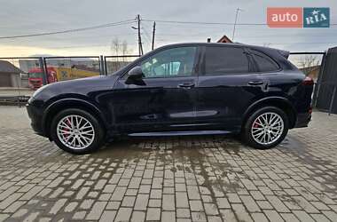 Позашляховик / Кросовер Porsche Cayenne 2015 в 