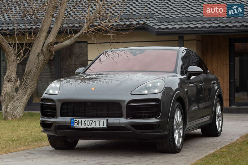 Внедорожник / Кроссовер Porsche Cayenne 2021 в Харькове