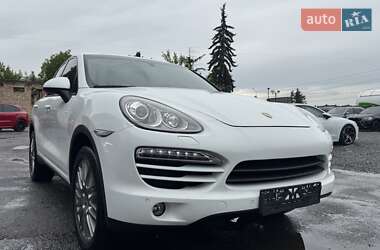 Внедорожник / Кроссовер Porsche Cayenne 2014 в 