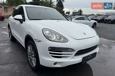 Внедорожник / Кроссовер Porsche Cayenne 2014 в 