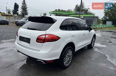 Внедорожник / Кроссовер Porsche Cayenne 2014 в 