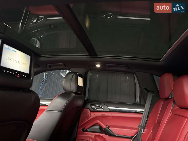 Внедорожник / Кроссовер Porsche Cayenne 2014 в Тернополе