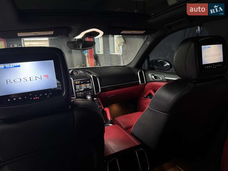 Внедорожник / Кроссовер Porsche Cayenne 2014 в Тернополе