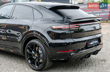 Внедорожник / Кроссовер Porsche Cayenne 2023 в 