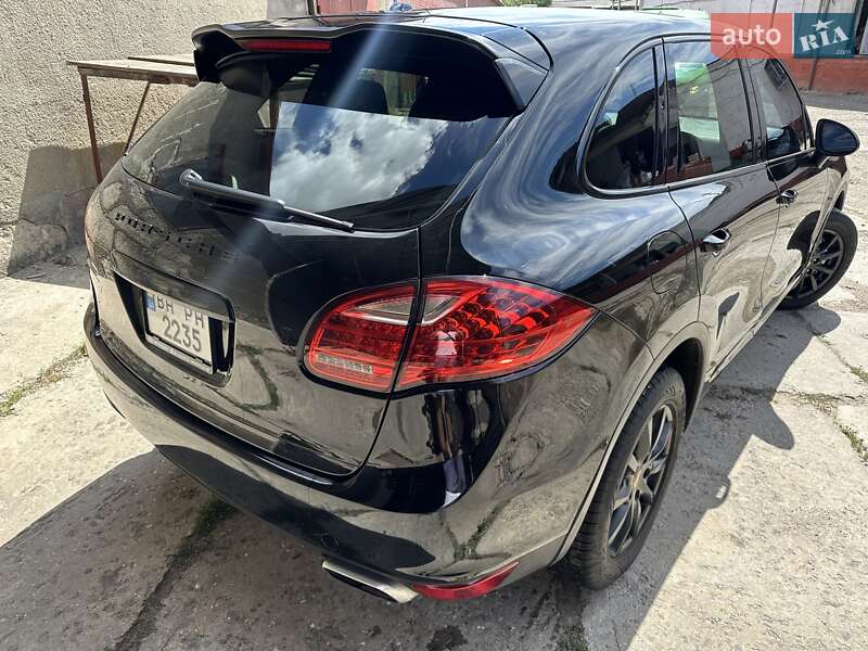 Внедорожник / Кроссовер Porsche Cayenne 2010 в Одессе