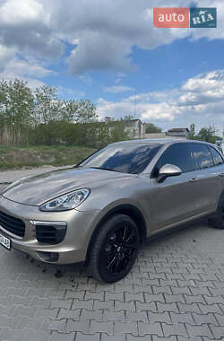 Porsche Cayenne 2015