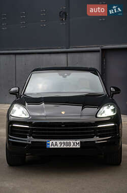 Внедорожник / Кроссовер Porsche Cayenne 2019 в 