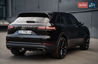 Внедорожник / Кроссовер Porsche Cayenne 2019 в 